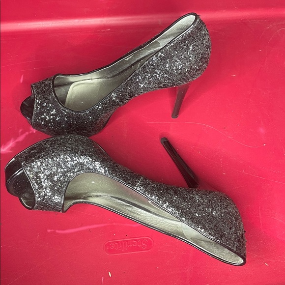Guess sparkle platform heels - Picture 2 of 6
